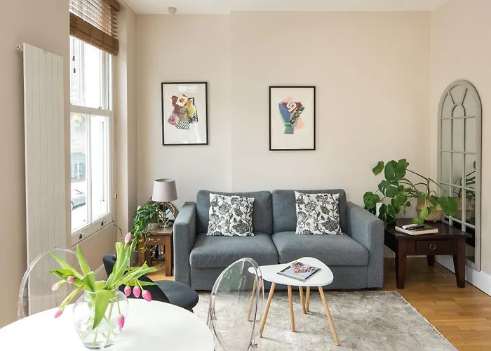 Stylish Apartment On The Kings Road